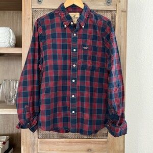📫 BUY 2 for $20📫 Hollister Men's Red and Navy Blue Plaid Button down Shirt